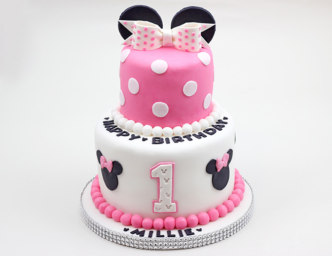 Minnie-Mouse-Cake-Front