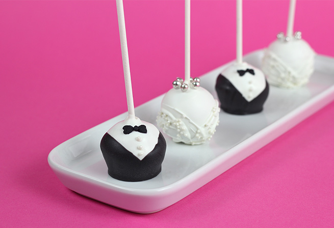 Bride-&-Groom-Cakepops