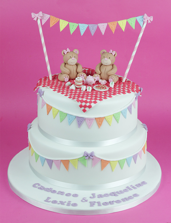 Bunting-Christening-Cake-6