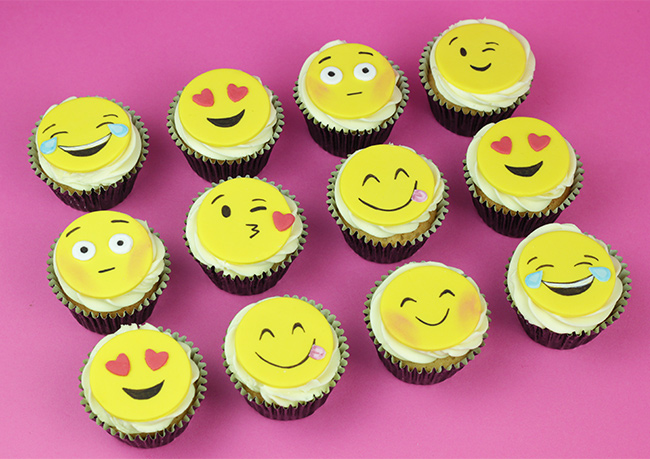 Emoji-Cupcakes-2