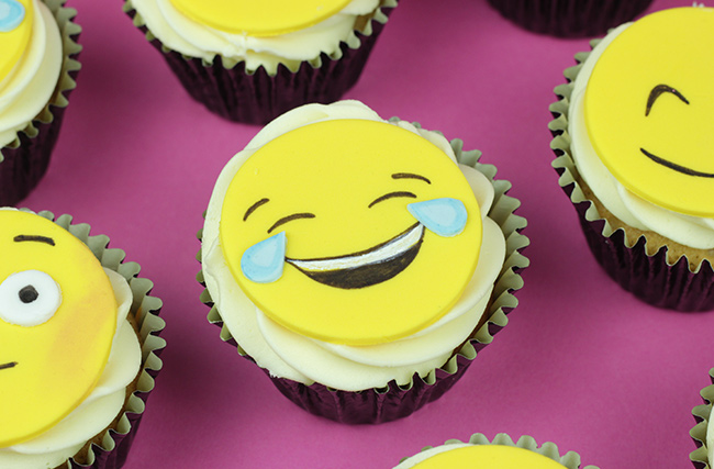 Emoji-Cupcakes-6