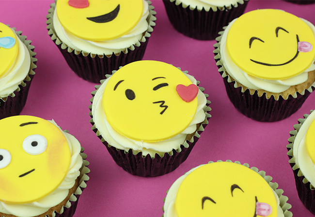 Emoji-Cupcakes-9