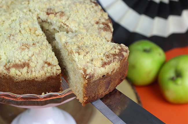 Apple-Crumble-Cake-9