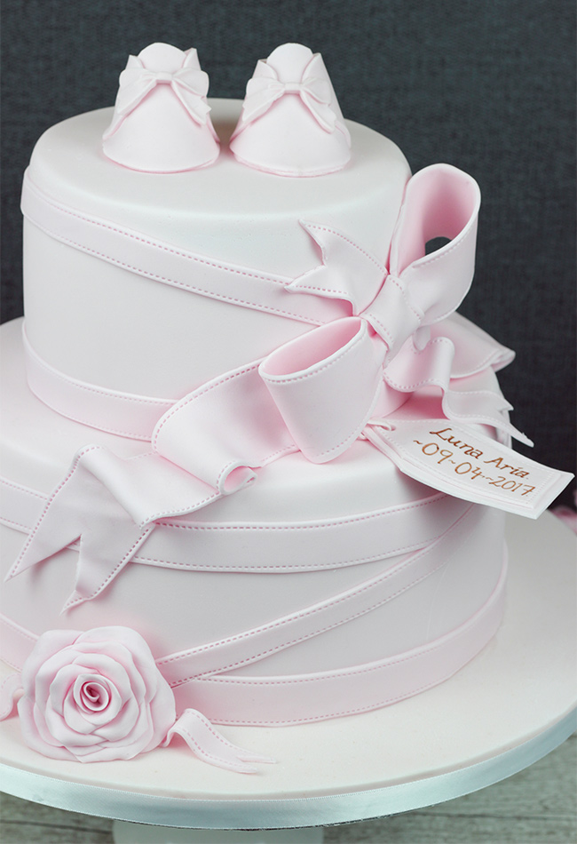 Luna-Aria-Christening-Cake-2