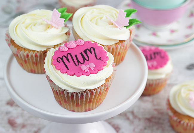 Mum's-Day-Cupcakes-4