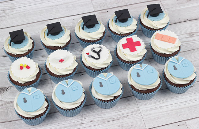 Nurse-Cupcakes-1