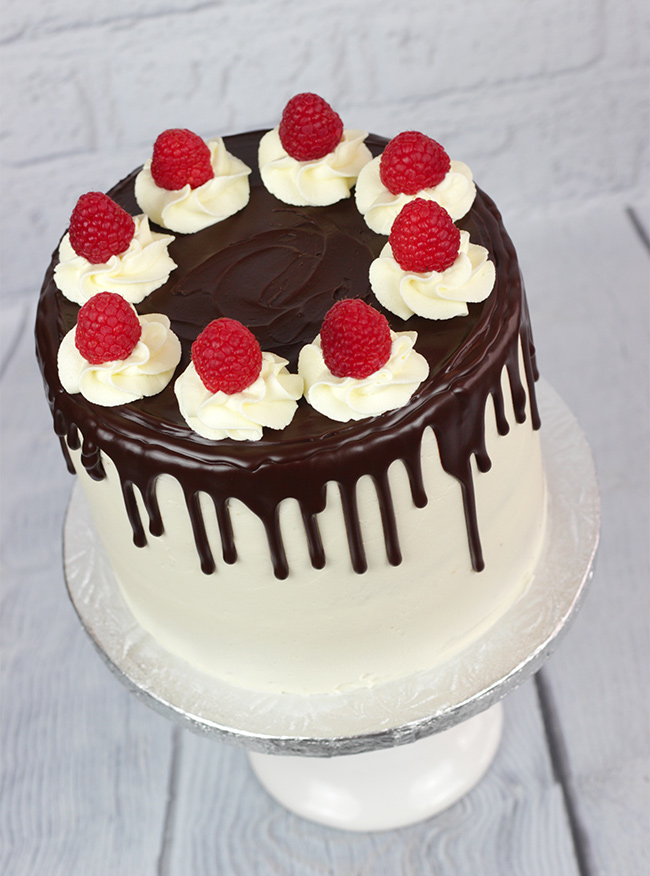 Raspberry-Drip-Cake-3