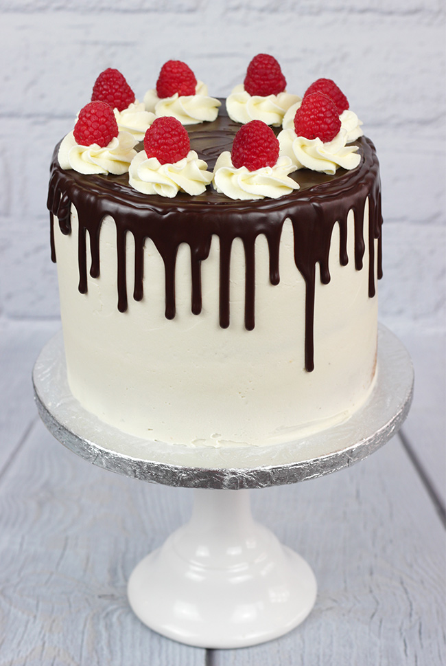 Raspberry-Drip-Cake-4