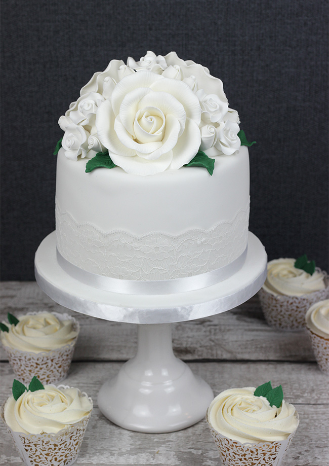 White-Roses-Wedding-Cake-5