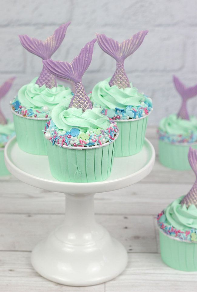 Sprinkle-Mermaid-Cupcakes-1