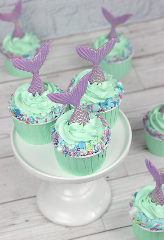 Sprinkle-Mermaid-Cupcakes-2