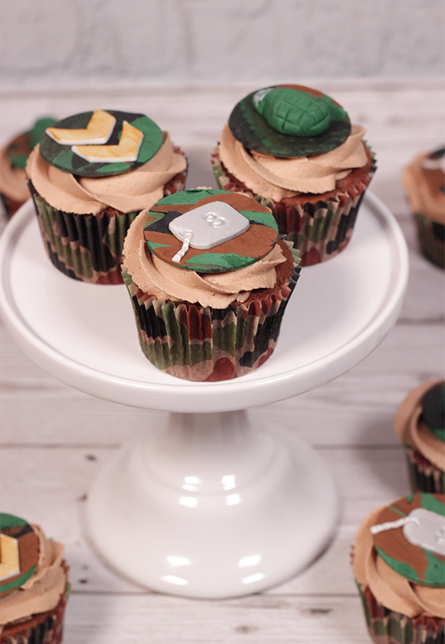 Camo-Cupcakes-3