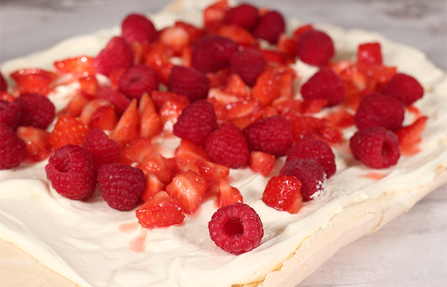 Eton-Mess-Roulade-3