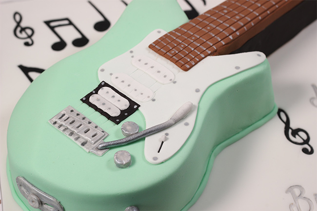 Discover more than 130 electric guitar cake best