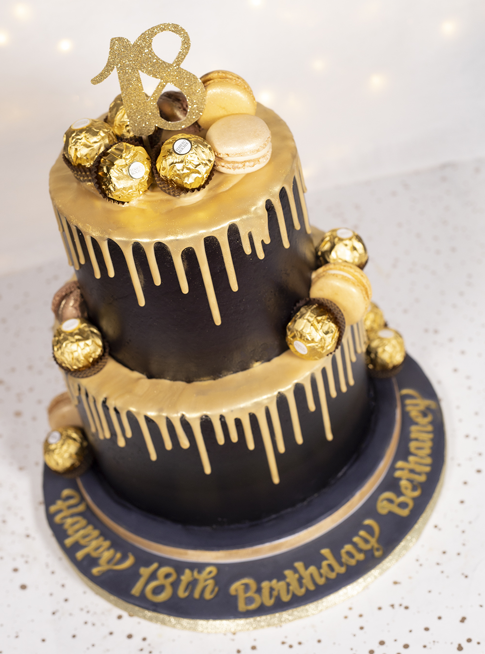 Black and Gold Drip Cake -   Black and gold birthday cake, Drip  cakes, Black and gold cake