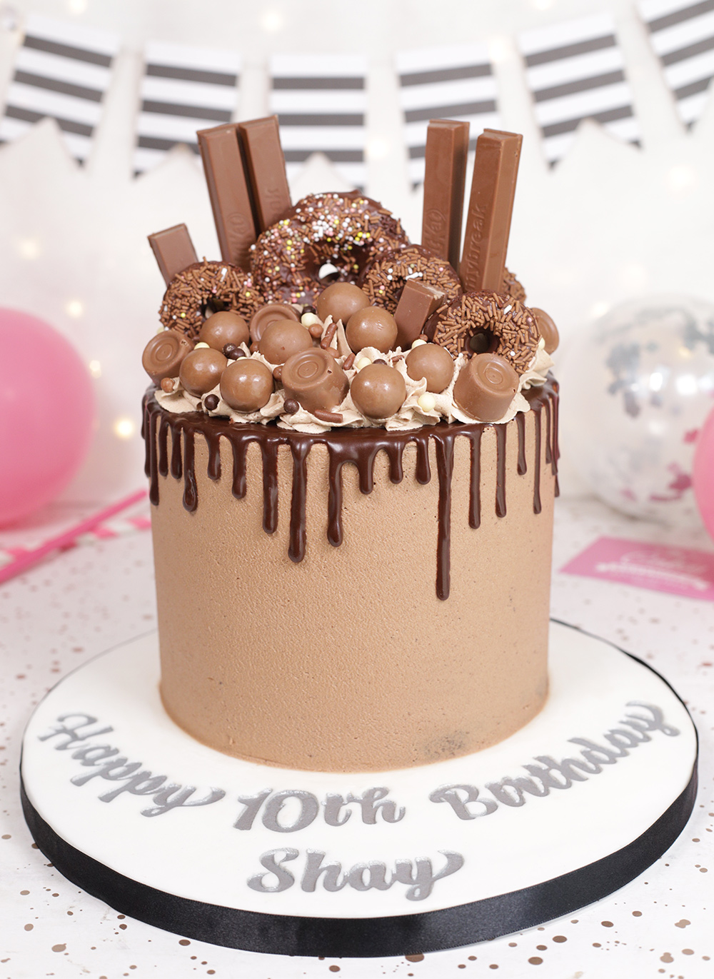 Chocolate Filled Sticks Chocolate cake raspberry layer cakes recipe
torte recipes berries frosting cheese dark choc frambuesa dessert
ganache filling cream layered torta