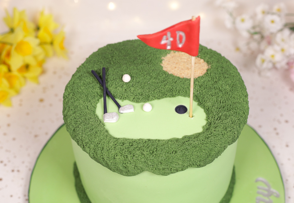 Buy Golf Ground Theme Fondant Cake with Delivery in Noida, East, and  South-East Delhi | LallanTop Cake Shop