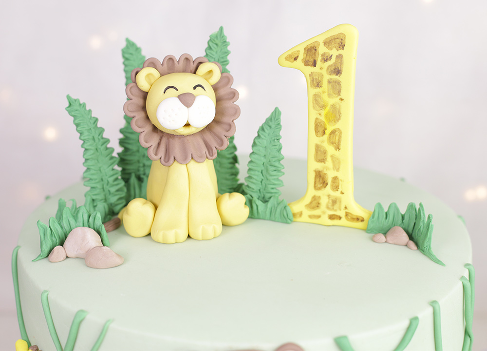 Lion Theme Tall Cake – Magic Bakers, Delicious Cakes